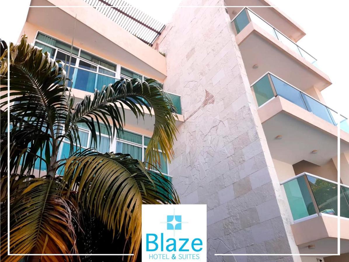 Blaze Hotel & Suites Puerto Vallarta Eksteriør billede